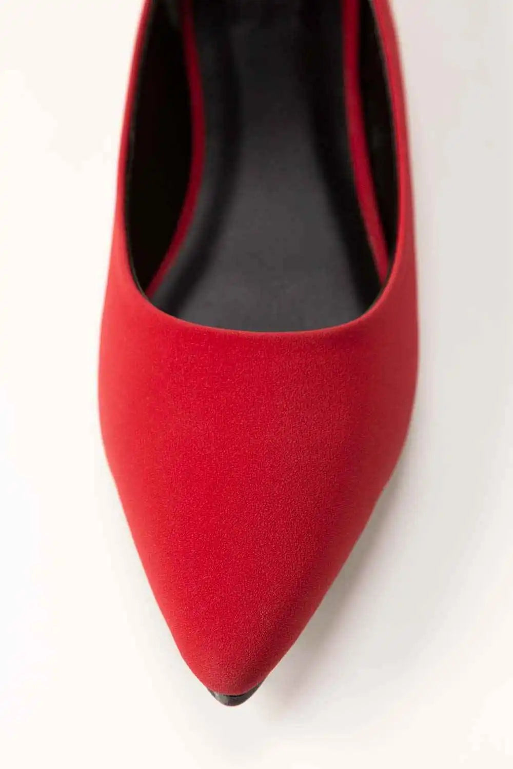 Red Pumps